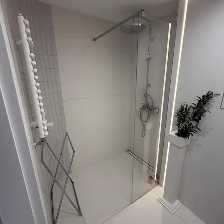 Zlota Centrum Z Widokiem Apartamento *